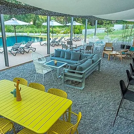 Sani & Sani Woods Hotel